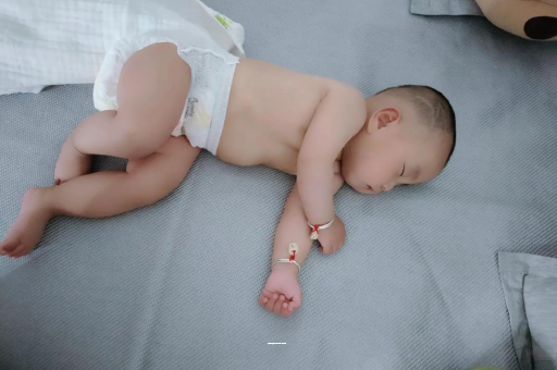 铜仁五个月宝宝呕吐